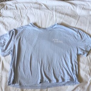 Cropped Lightweight Light Blue T-shirt 🦋